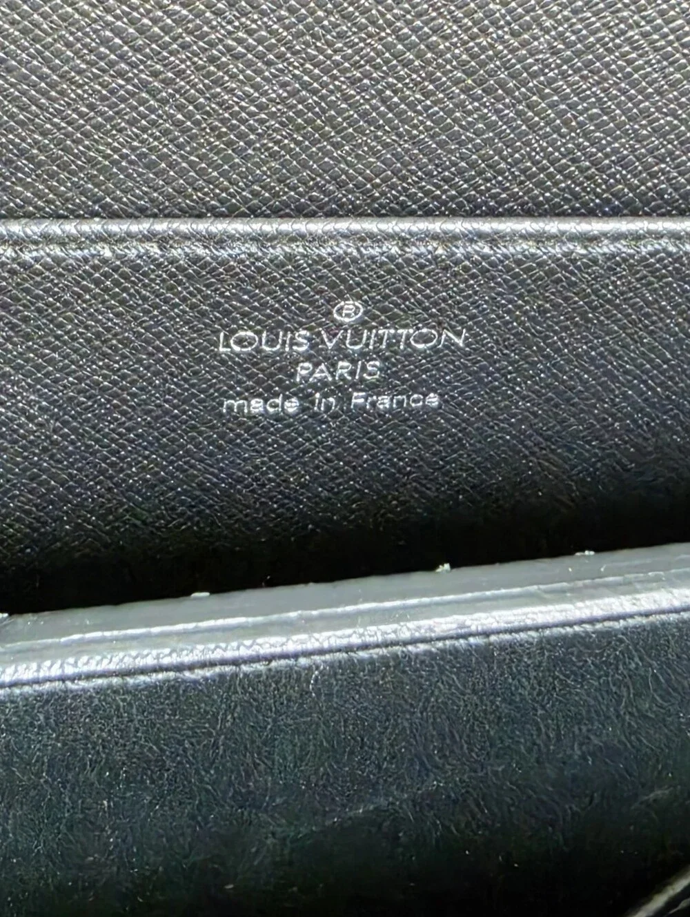Authentic Louis Vuitton Luxury Men's Briefcase - Black/grey Leather